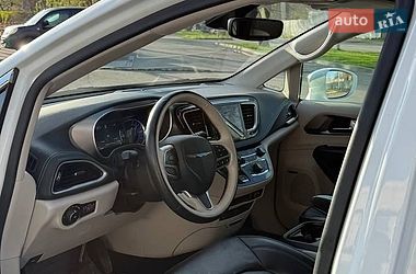 Універсал Chrysler Pacifica 2018 в Дніпрі фото 5 Універсал Chrysler Pacifica 2018 в Дніпрі