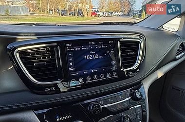 Універсал Chrysler Pacifica 2018 в Дніпрі фото 2 Універсал Chrysler Pacifica 2018 в Дніпрі