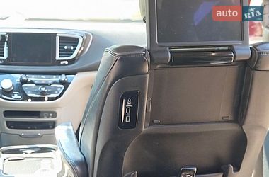 Минивэн Chrysler Pacifica 2018 в Николаеве