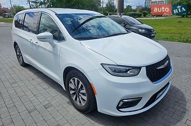 Мінівен Chrysler Pacifica 2022 в Львові
