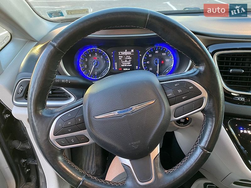 Мінівен Chrysler Pacifica 2019 в Одесі