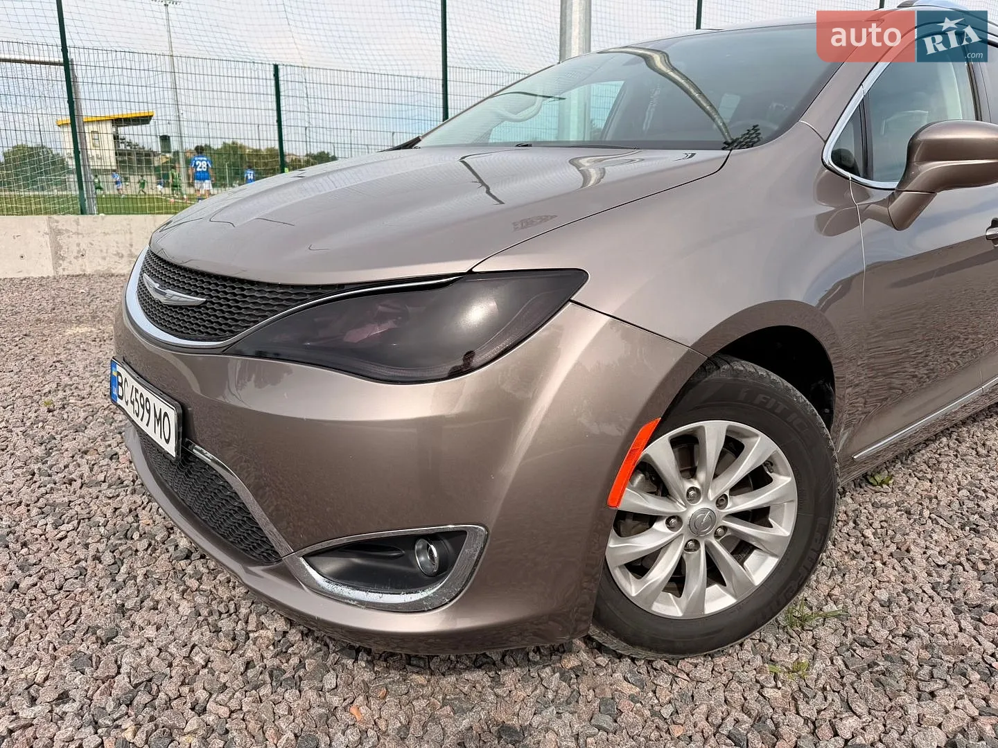 2017 Chrysler Pacifica - мініатюра 2