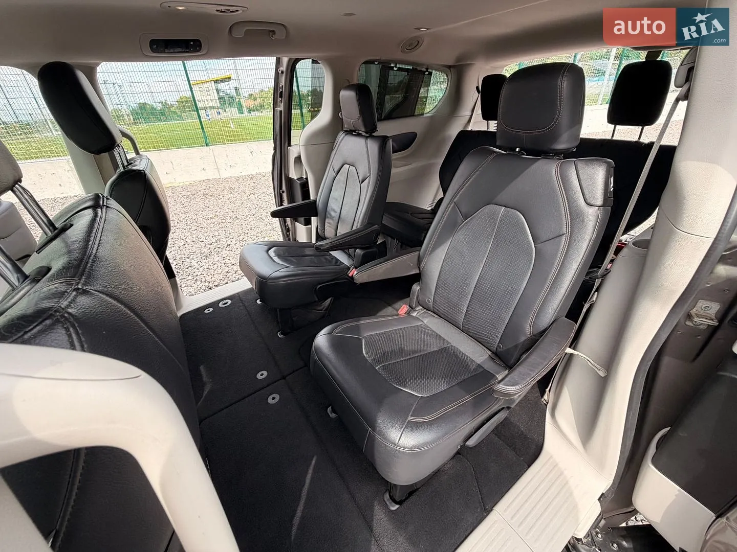 2017 Chrysler Pacifica - мініатюра 47