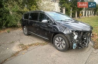 Минивэн Chrysler Pacifica 2017 в Одессе
