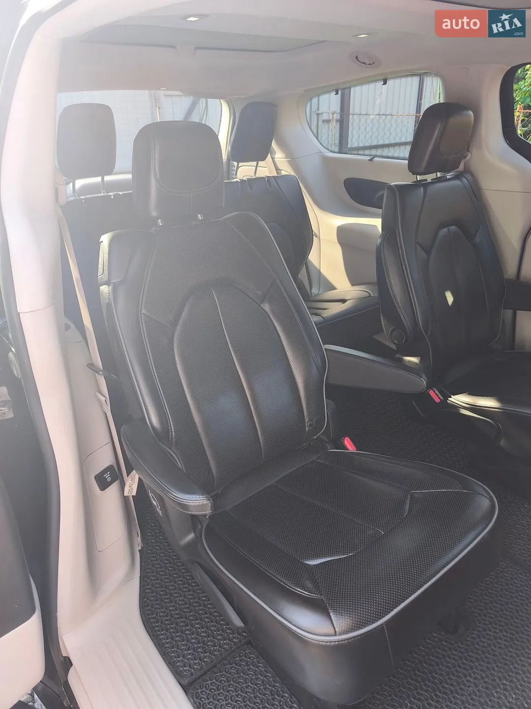 2019 Chrysler Pacifica - мініатюра 11