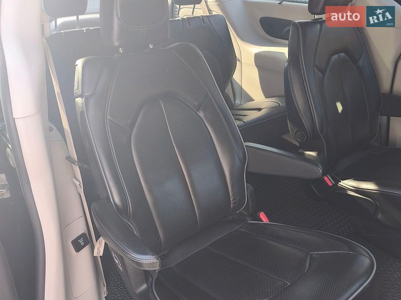 Универсал Chrysler Pacifica 2019 в Виннице фото 11 Универсал Chrysler Pacifica 2019 в Виннице