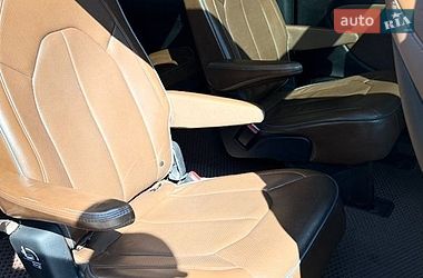 Минивэн Chrysler Pacifica 2016 в Днепре фото 16 Минивэн Chrysler Pacifica 2016 в Днепре