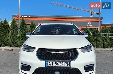 Минивэн Chrysler Pacifica 2022 в Киеве