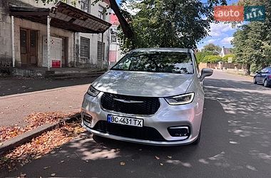 Мінівен Chrysler Pacifica 2022 в Львові
