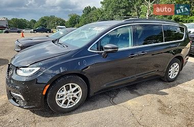 Минивэн Chrysler Pacifica 2022 в Львове