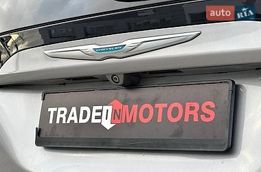 Мінівен Chrysler Pacifica 2017 в Києві