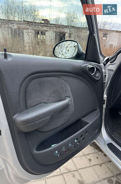 Хэтчбек Chrysler PT Cruiser 2005 в 