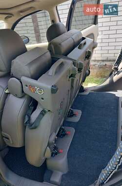 Хэтчбек Chrysler PT Cruiser 2004 в 