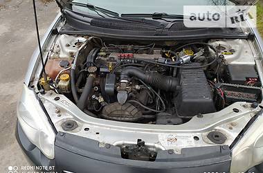 Седан Chrysler Sebring 2003 в 
