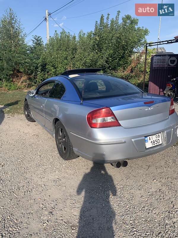 Купе Chrysler Sebring 2004 в Рокитному