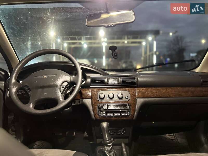 Седан Chrysler Sebring 2006 в Тернополе