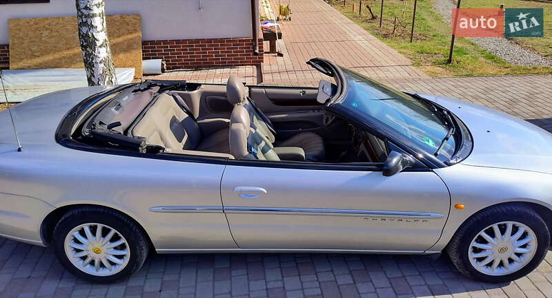 Кабріолет Chrysler Sebring 2001 в Дніпрі