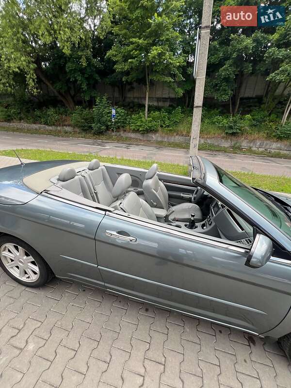 Седан Chrysler Sebring 2007 в Львове