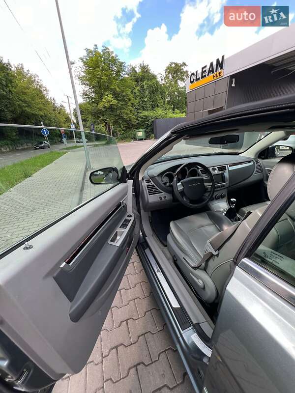 Седан Chrysler Sebring 2007 в Львове