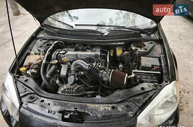 Седан Chrysler Sebring 2004 в 