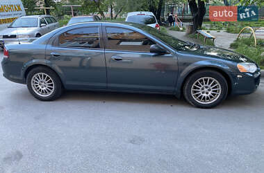Седан Chrysler Sebring 2004 в 