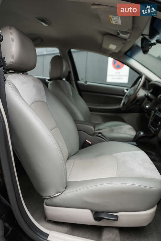 Седан Chrysler Sebring 2006 в Києві