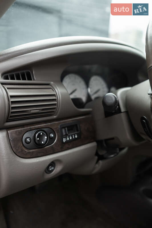 Седан Chrysler Sebring 2006 в Києві