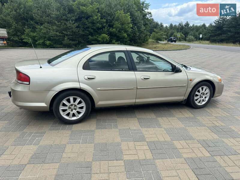 Седан Chrysler Sebring 2006 в Судовой Вишне
