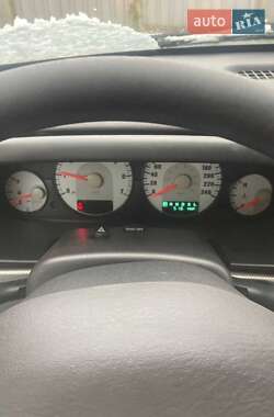 Седан Chrysler Sebring 2004 в 