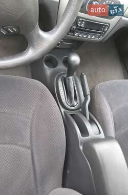 Седан Chrysler Sebring 2004 в 