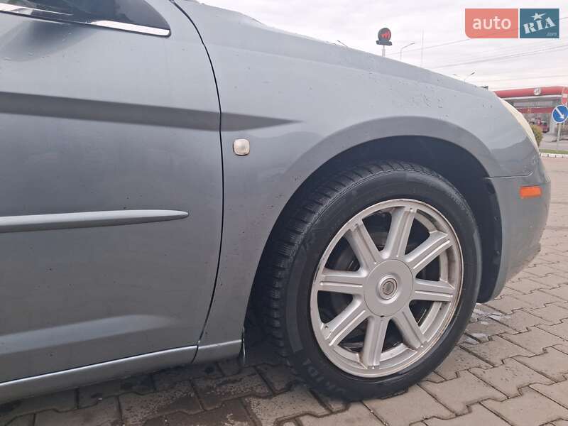 Седан Chrysler Sebring 2006 в Мукачево