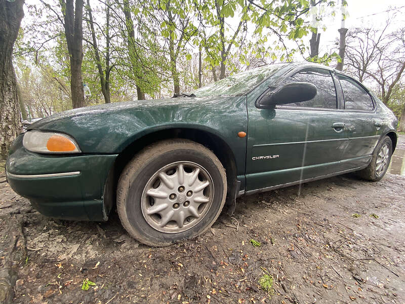 Седан Chrysler Stratus 1997 в Днепре