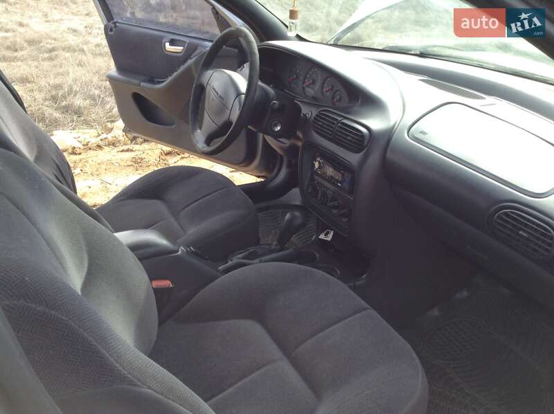 Седан Chrysler Stratus 1999 в Миколаєві