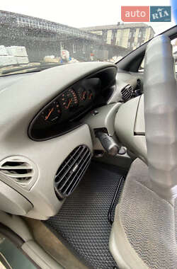Седан Chrysler Stratus 1997 в 