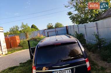 Минивэн Chrysler Town & Country 2014 в 