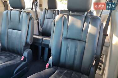 Минивэн Chrysler Town & Country 2014 в 