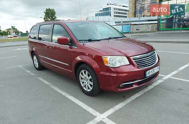 Універсал Chrysler Town & Country 2013 в Києві