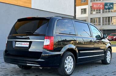 Минивэн Chrysler Town & Country 2012 в Хмельницком