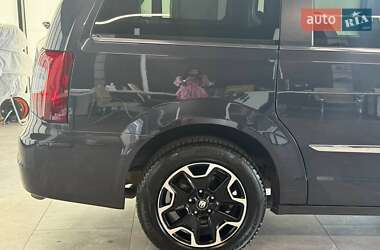 Мікровен Chrysler Town & Country 2012 в 