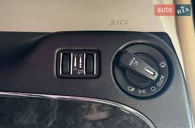 Мікровен Chrysler Town & Country 2012 в 