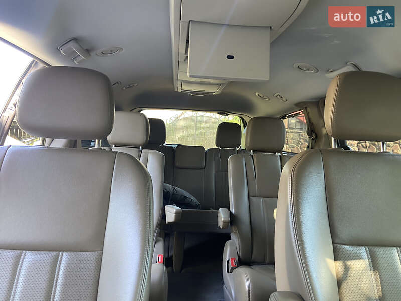 Мінівен Chrysler Town & Country 2014 в Василькові