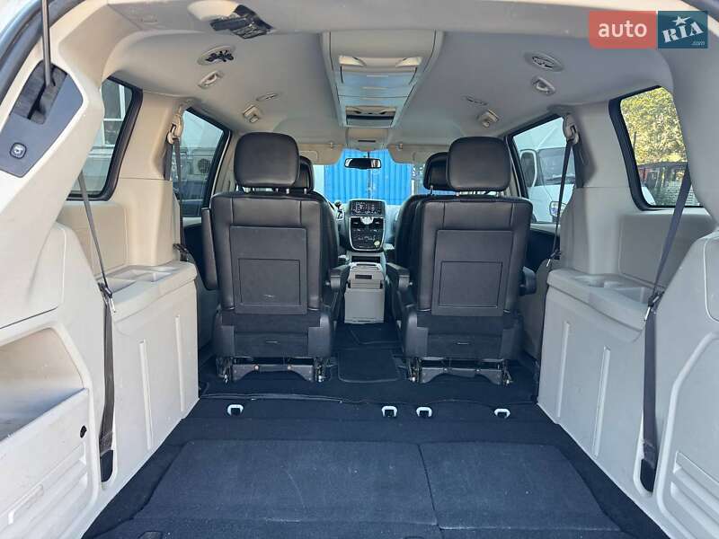 Мінівен Chrysler Town & Country 2014 в Одесі