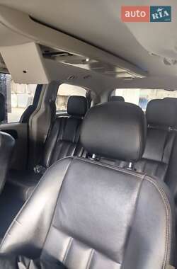 Мінівен Chrysler Town & Country 2014 в Кам'янець-Подільському