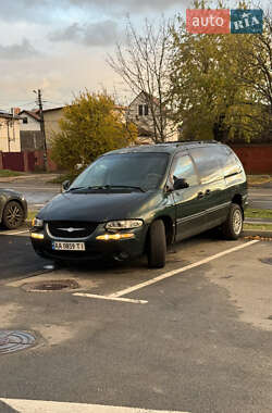 Мінівен Chrysler Town & Country 1995 в Києві