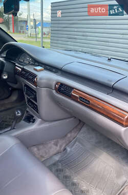 Седан Chrysler Vision 1993 в 