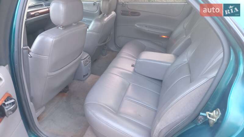 Седан Chrysler Vision 1994 в Днепре