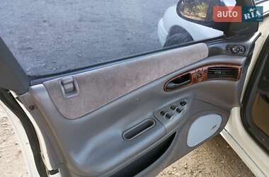 Седан Chrysler Vision 1997 в 