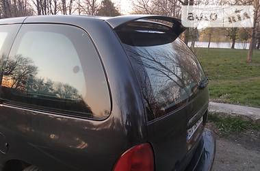 Минивэн Chrysler Voyager 2000 в Ровно