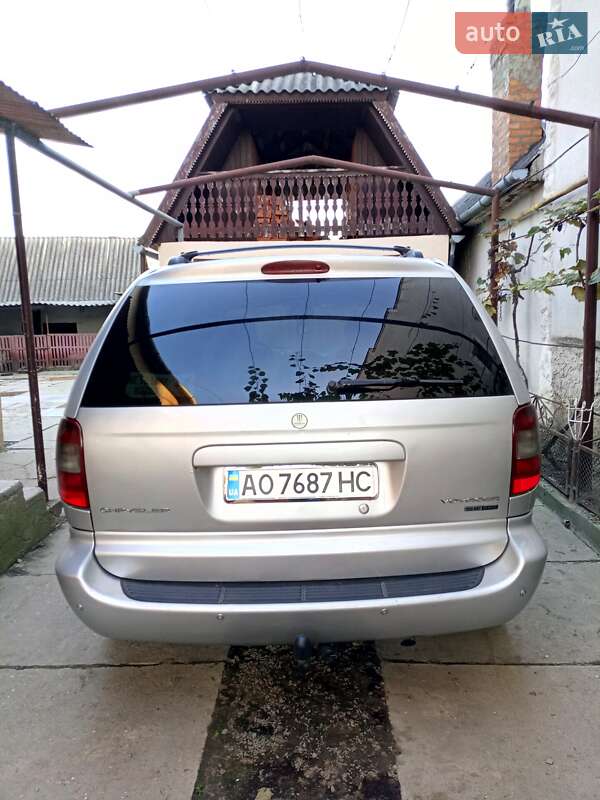 Минивэн Chrysler Voyager 2007 в Берегово фото 2 Минивэн Chrysler Voyager 2007 в Берегово