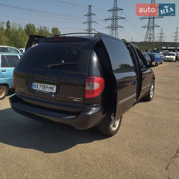 Минивэн Chrysler Voyager 2003 в Харькове фото 14 Минивэн Chrysler Voyager 2003 в Харькове